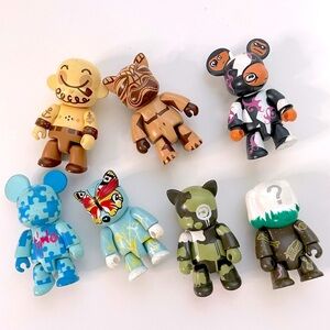 Toy2R - 7 Qee Series Mini Figurines